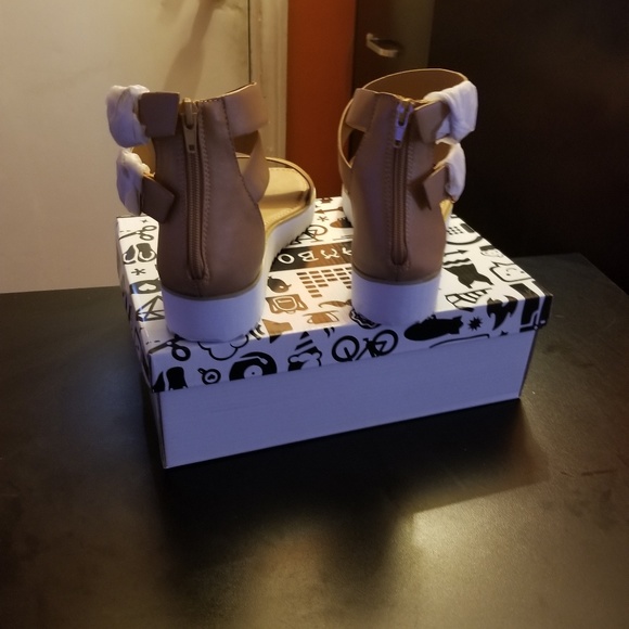 Shoes - Picture 3 of 5